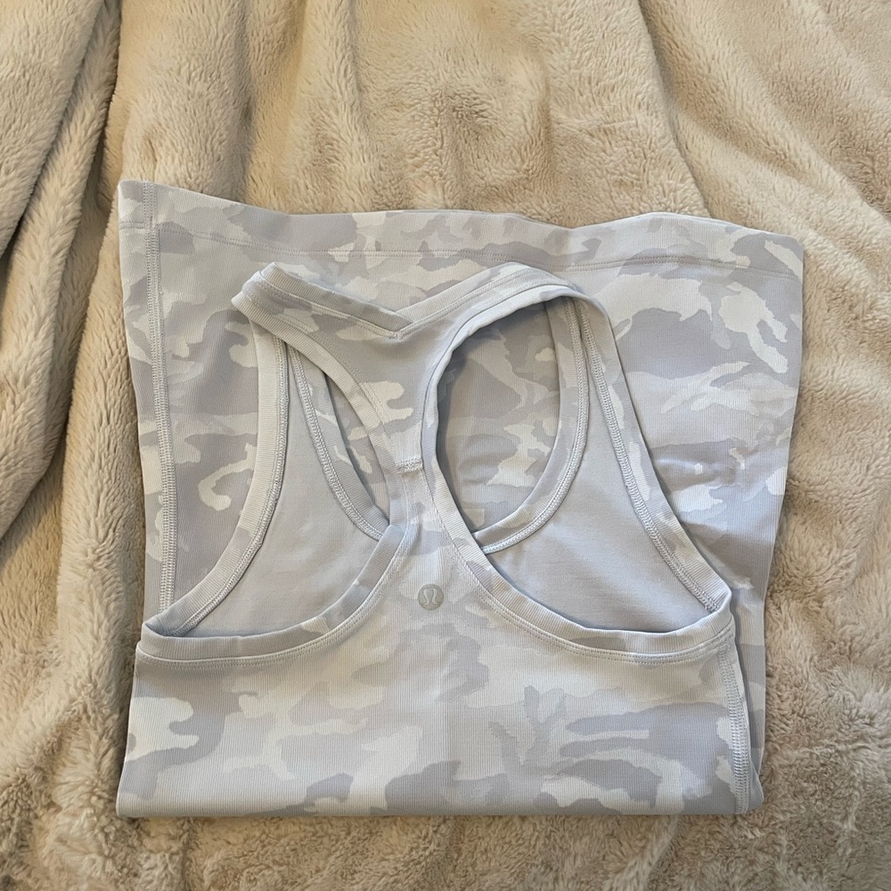 LULULEMON GREY CAMO TANK